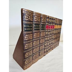 Facade Of Fake Books In Trompe L’oeil