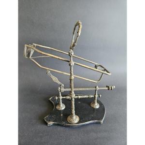 Rack And Pinion Decanter Bottle Holder