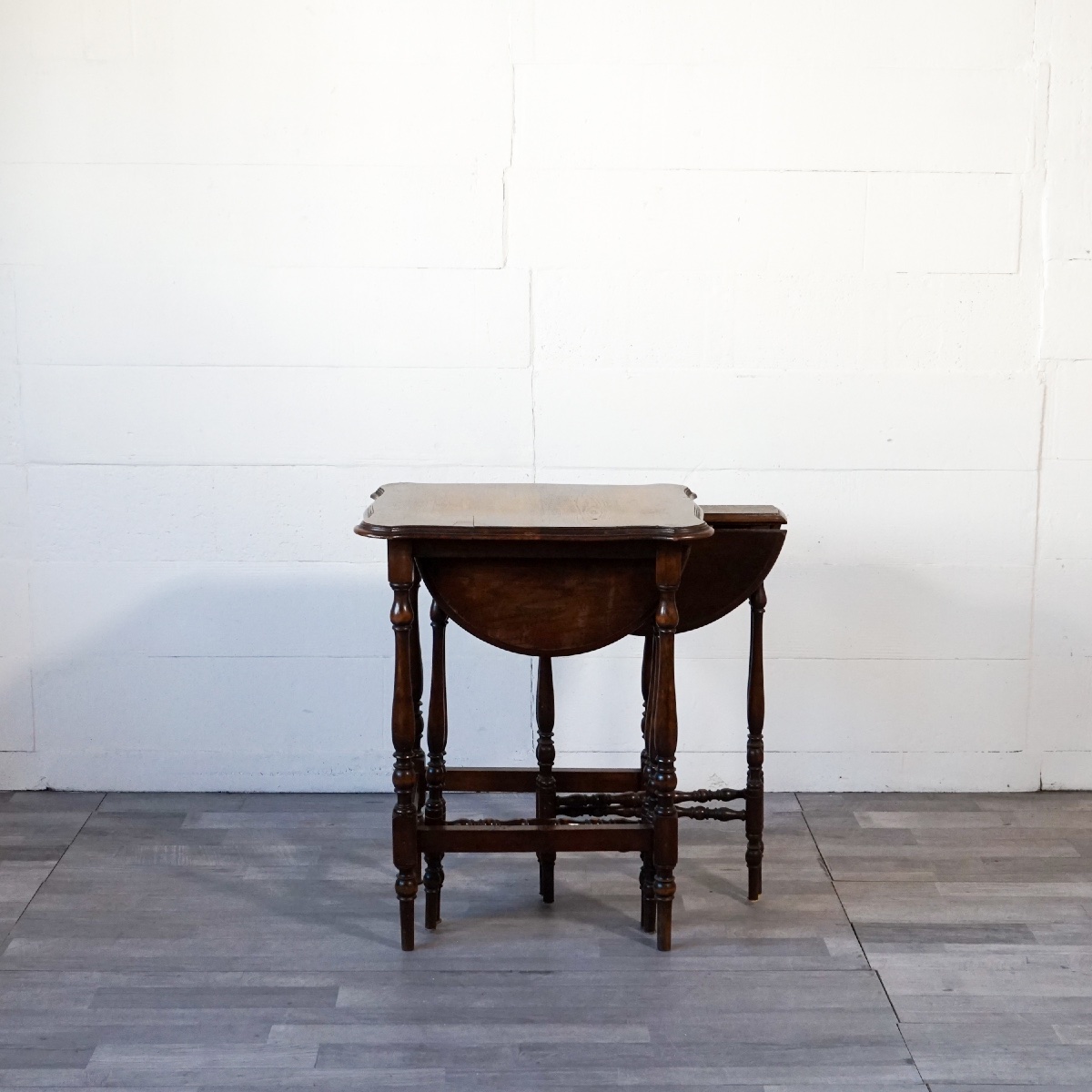 Set Vittoriano Inglese di Tre Tavolini a Nido – Originale XIX Secolo-photo-2