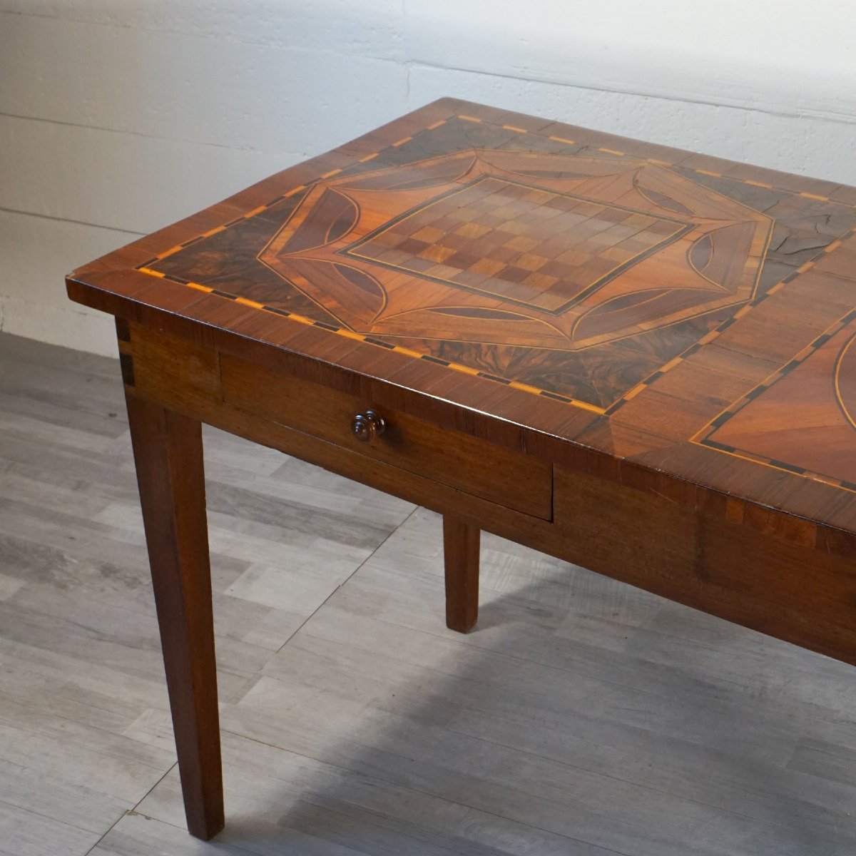 Tavolo antico da gioco con ricco piano intarsiato – Italia, metà XIX secolo-photo-1