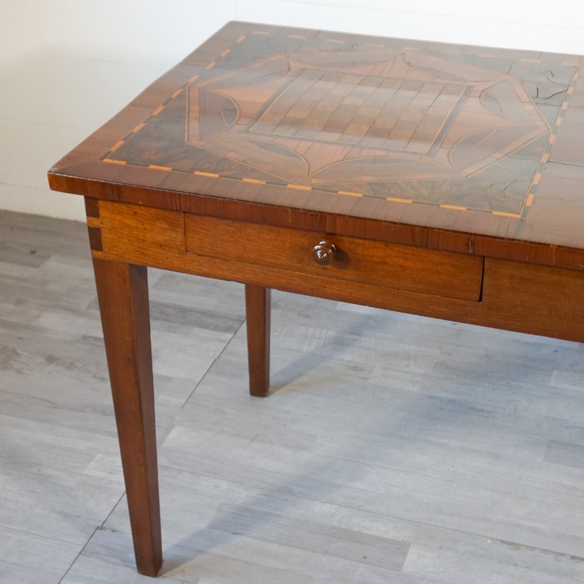 Tavolo antico da gioco con ricco piano intarsiato – Italia, metà XIX secolo-photo-7