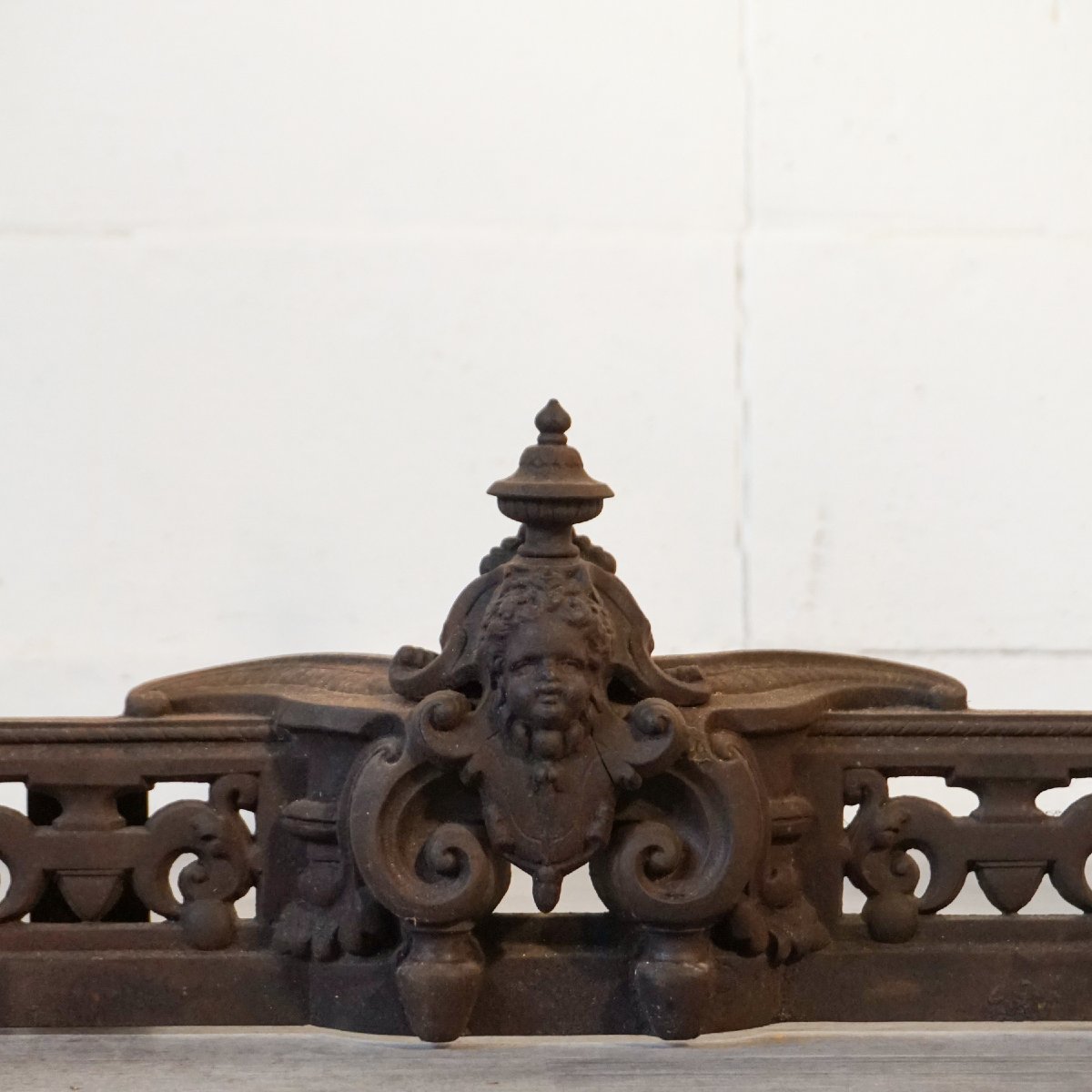 Frontone francese in ghisa per caminetto – Stile Napoleon III, XIX secolo-photo-2