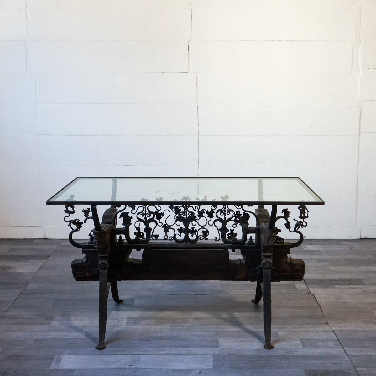 Tavolino con piano in vetro ricavato da antico carretto siciliano – Fine XIX / inizi XX secolo-photo-3