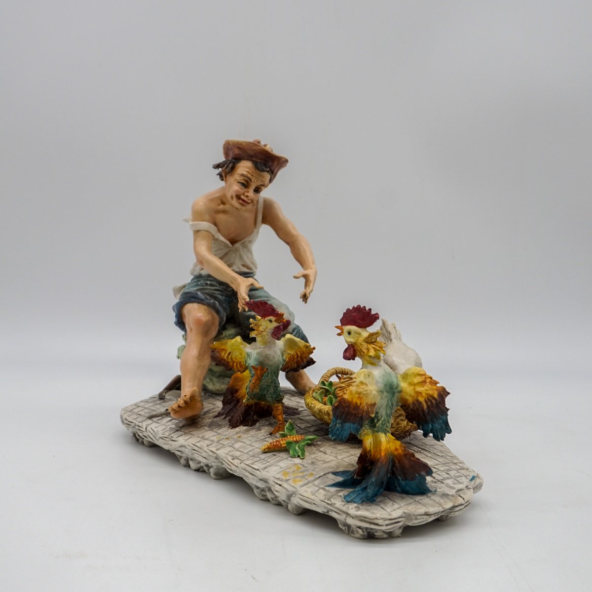 Statua Capodimonte “Ragazzo con galli e gallina”-photo-2