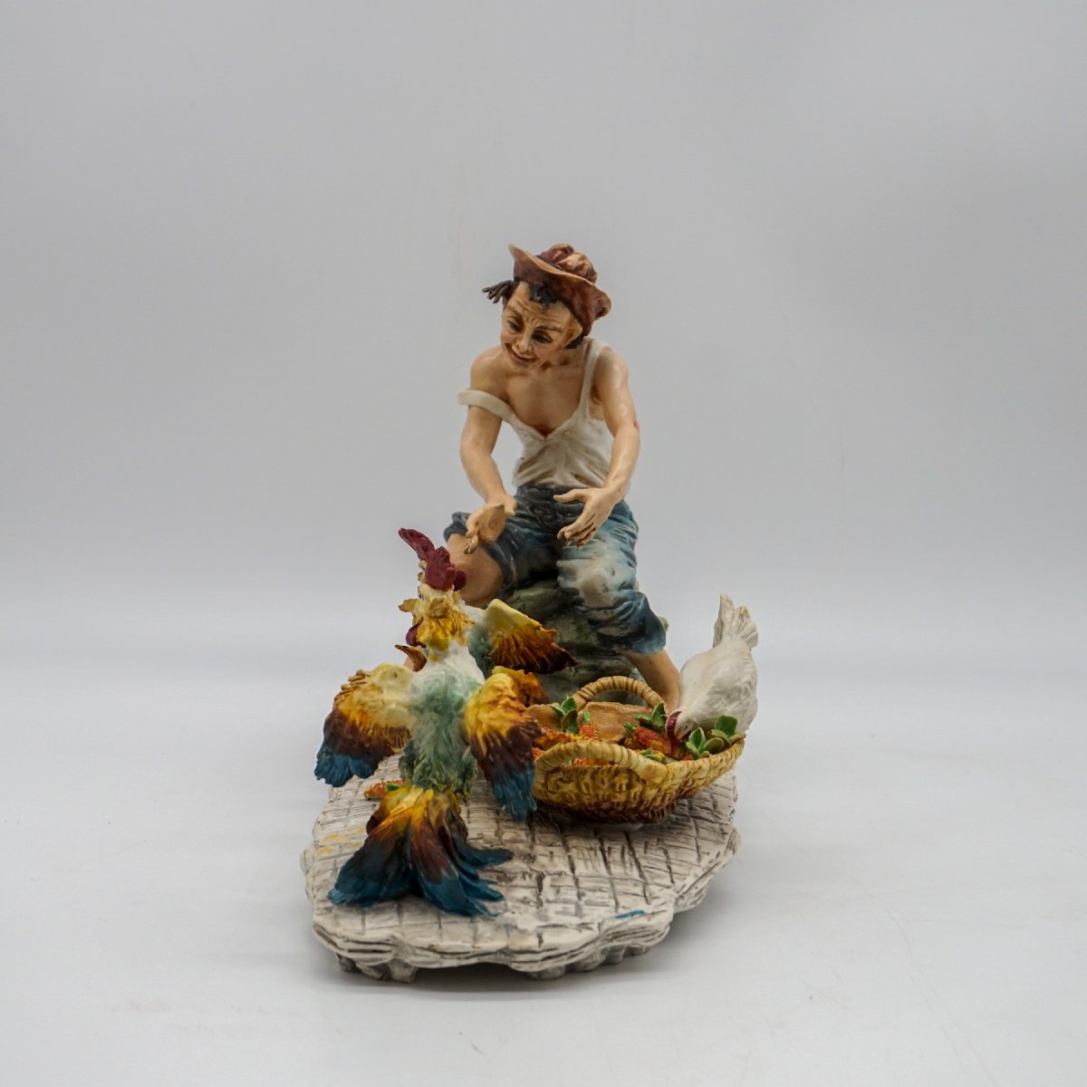 Statua Capodimonte “Ragazzo con galli e gallina”-photo-3