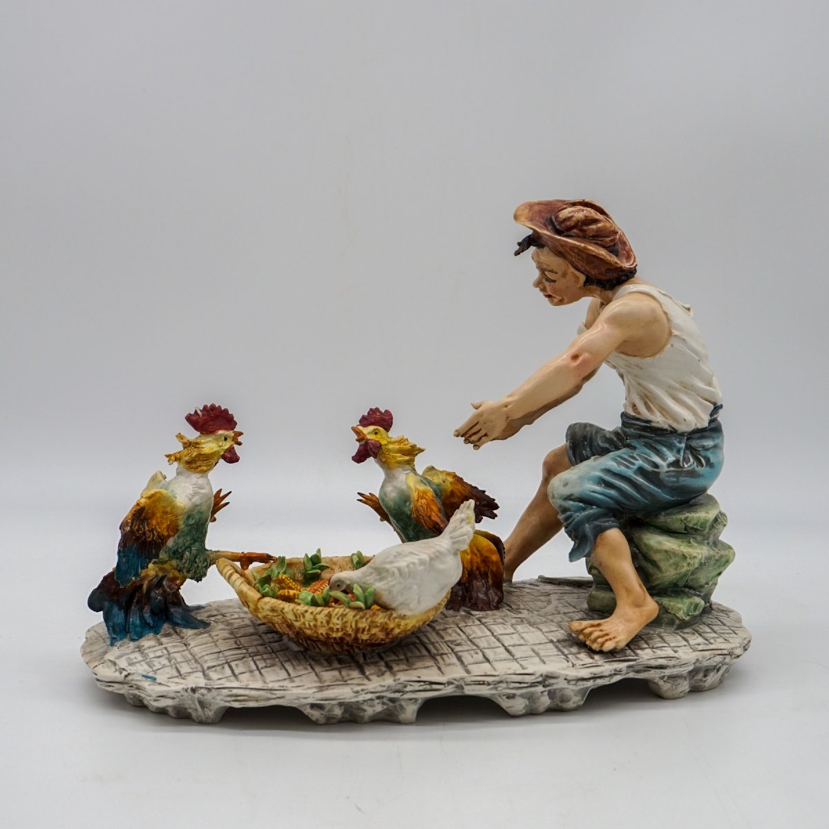 Statua Capodimonte “Ragazzo con galli e gallina”-photo-4