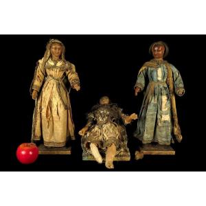 Antique Series Of Three Wax Santons, Circa 1800 / Natural Hair Head