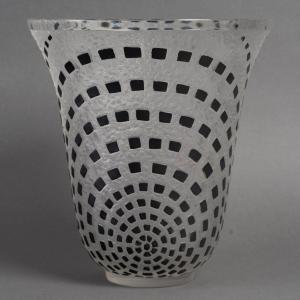 René Lalique - Damiers Vase Created In 1935