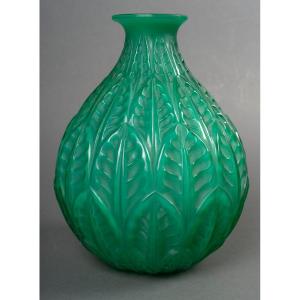 René Lalique – Formose Vase Created In 1924