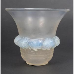 R.lalique – Piriac Glass Vase Created In 1930