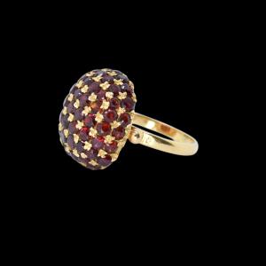 Pompadour Ring 18 Carat Gold / Ruby