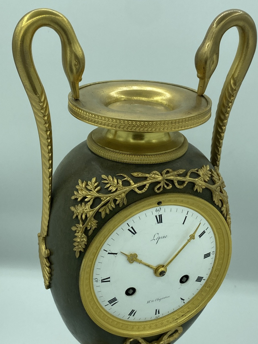 Pendola francese in bronzo dorato firmata Lepine, venduta as is per restauro-photo-3