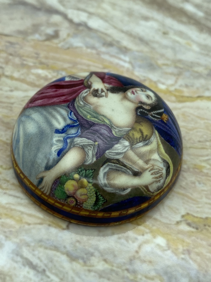 Medaglione in smalto policromo per orologio a pettorale, fine XVII secolo-photo-5