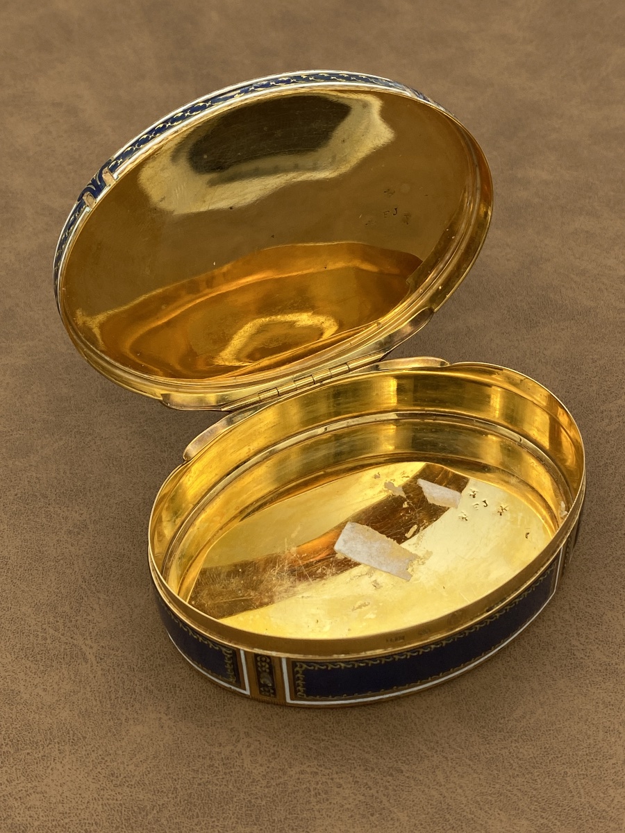 Tabacchiera ovale in oro, smalto e miniatura di Maria Antonietta, 1700-1800-photo-5