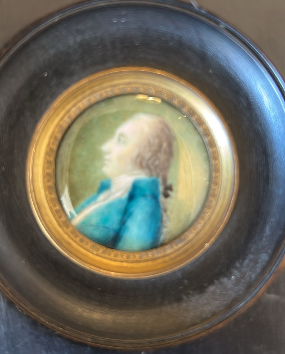 Miniatura Secolo XVIII profilo maschile dipinto su avorio