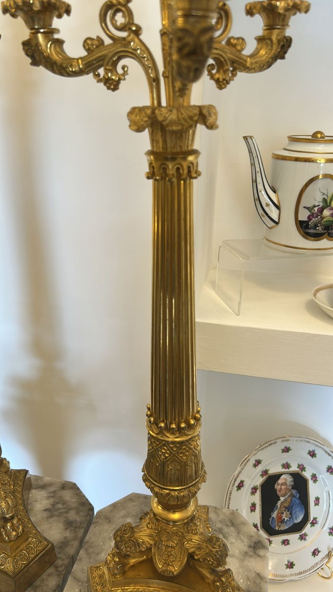 Grande coppia di candelabri  secolo XVIII in bronzo dorato al mercurio-photo-2
