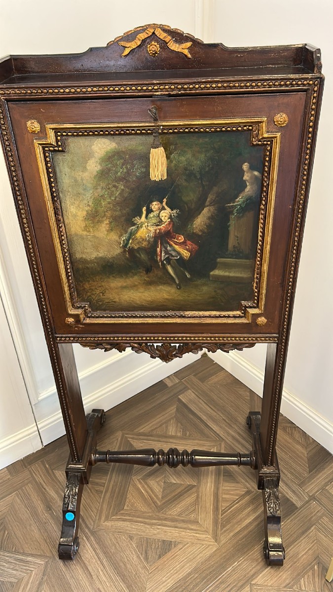 Delizioso scrittoio a ribalta secolo XIX. 