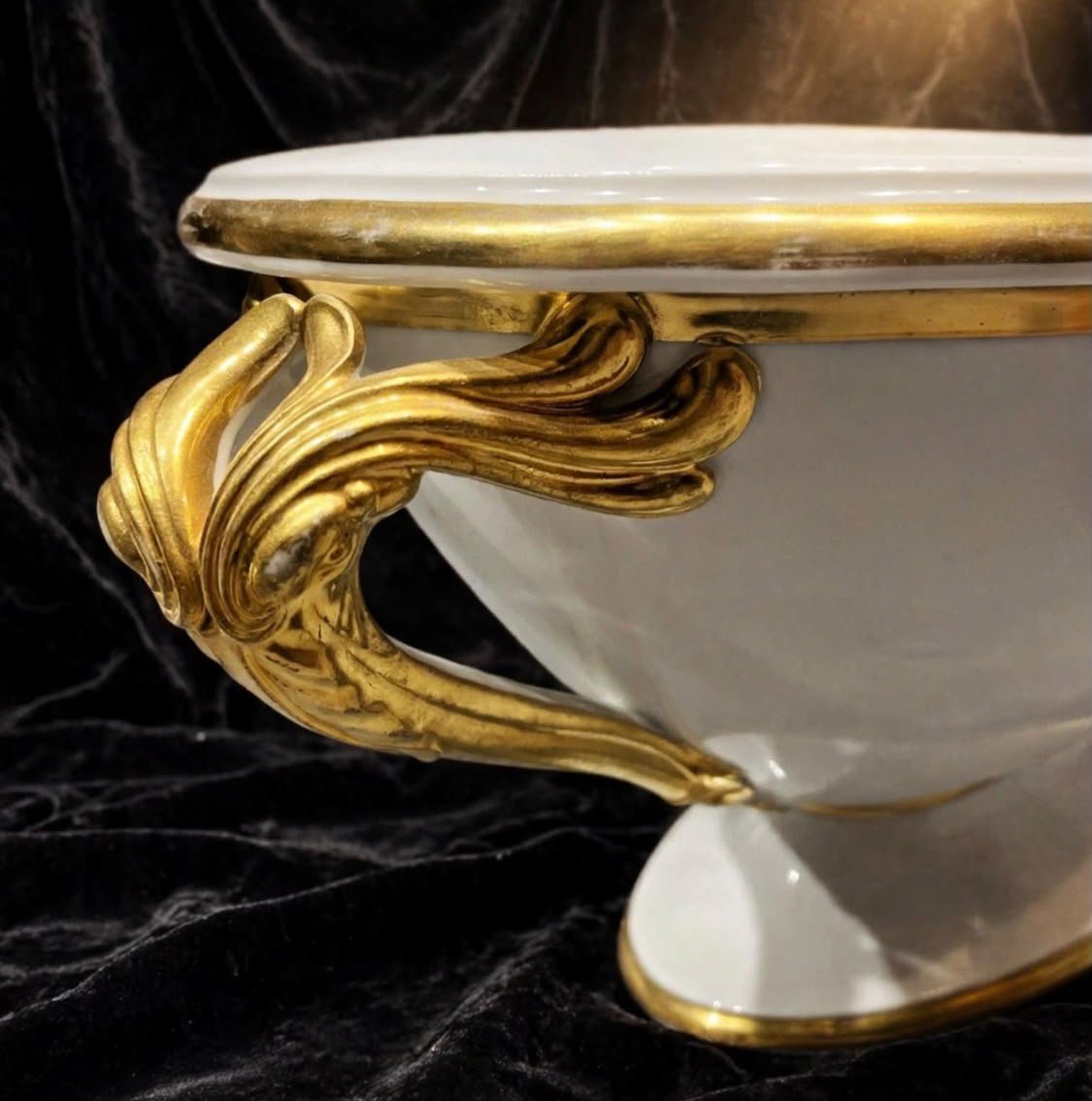 uppiera in porcellana di Parigi - Manifattura Locré - Periodo Impero 1810-1820. -photo-1