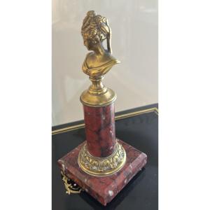 Busto di Marie Antoinette in bronzo dorato