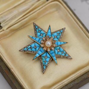 18k Gold Brooch Adorned With Turquoise, Diamonds And Pearls
