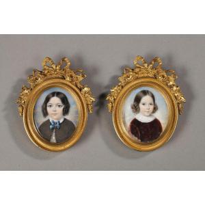 Two Miniatures On Ivory, Portrait Of Young Girls In A Gilt Bronze Frame, Early 19th Century