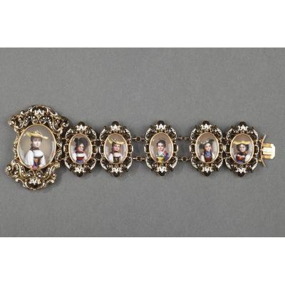 Gold And Enamel Bracelet. Mid-19th Century. 