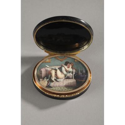 Hidden Compartment Snuff Box Tortoiseshell, Gold And Erotic Miniature. 19th Century.