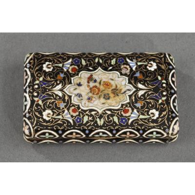 Mid-19th Century Gold And Enamel Snuffbox.