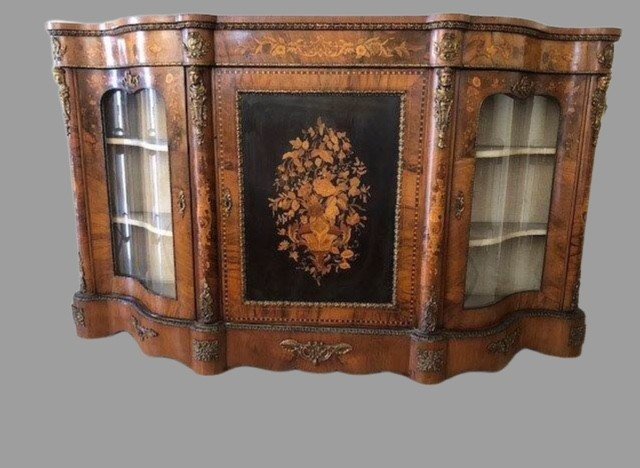 Credenza intarsiata a tre ante -photo-3