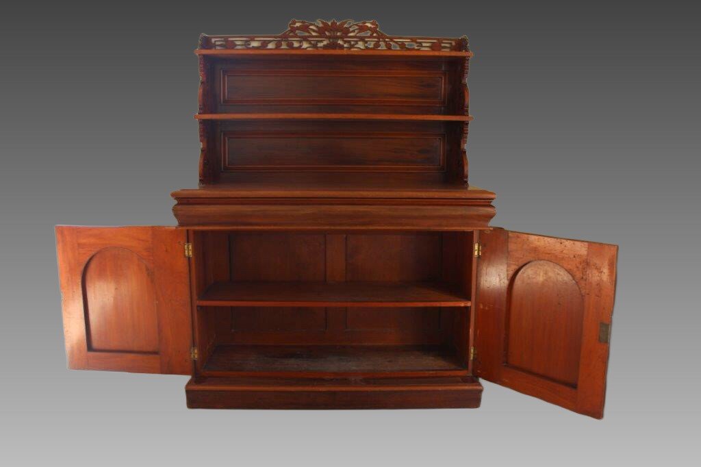 Credenza a due ante con piattaia -photo-6