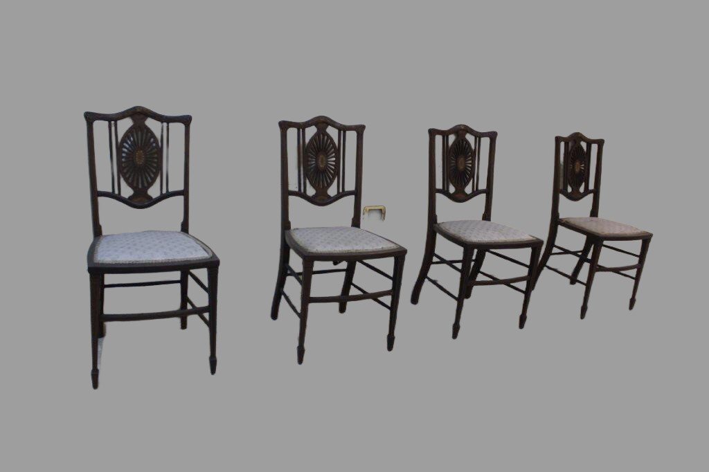 Quattro sedioline inglesi 
