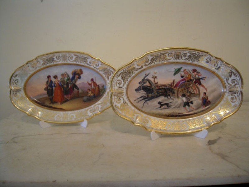 Importante Servizio in porcellana  con “Le Vestiture del Regno di Napoli”. 1820 ca.-photo-3
