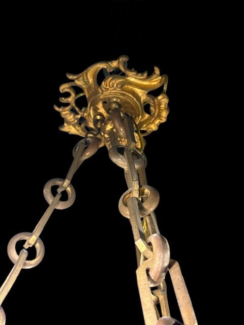 Lampadario in bronzo dorato. -photo-1