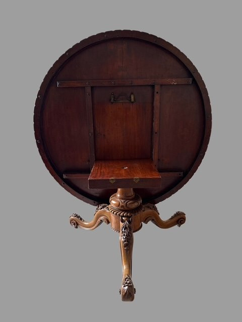 Tavolo da centro intarsiato-photo-1