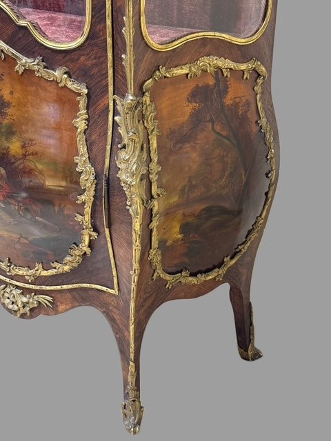 Vetrina dipinta Vernis Martin con bronzi dorati -photo-1