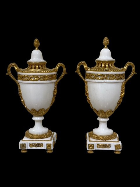 Coppia di vasi in marmo -photo-2