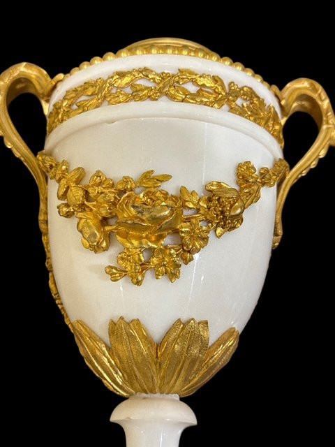 Coppia di vasi in marmo -photo-3