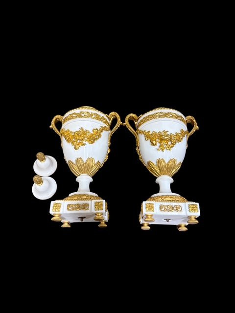 Coppia di vasi in marmo -photo-6