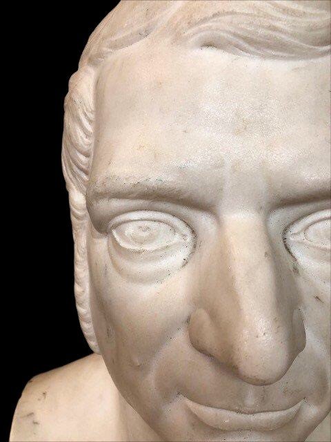SCULTURA IN MARMO BIANCO-photo-2