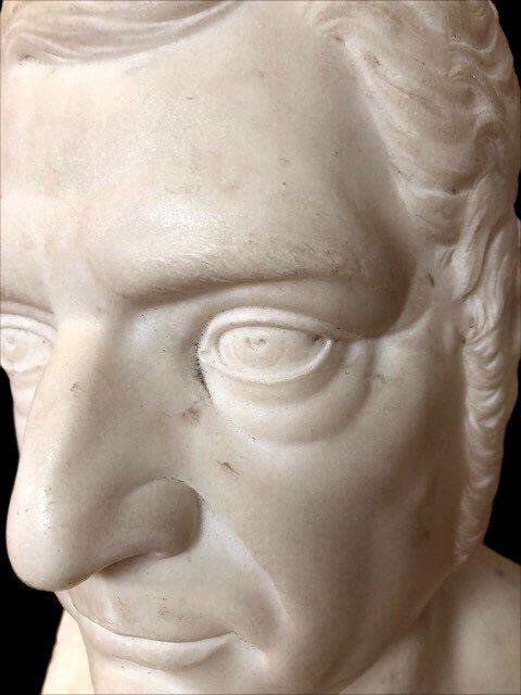 SCULTURA IN MARMO BIANCO-photo-4
