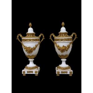 Coppia di vasi in marmo 