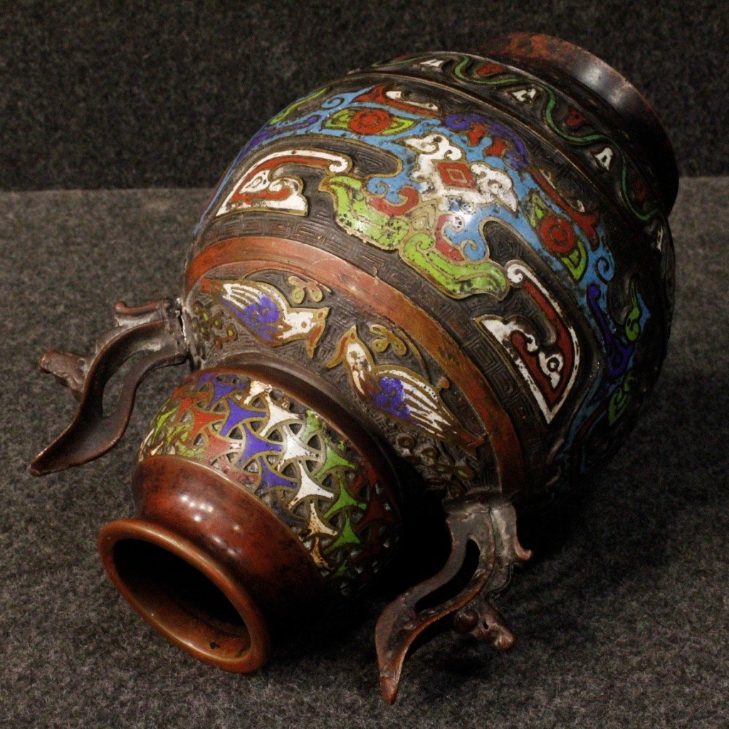 Coppia di vasi orientali in metallo del XX secolo-photo-1