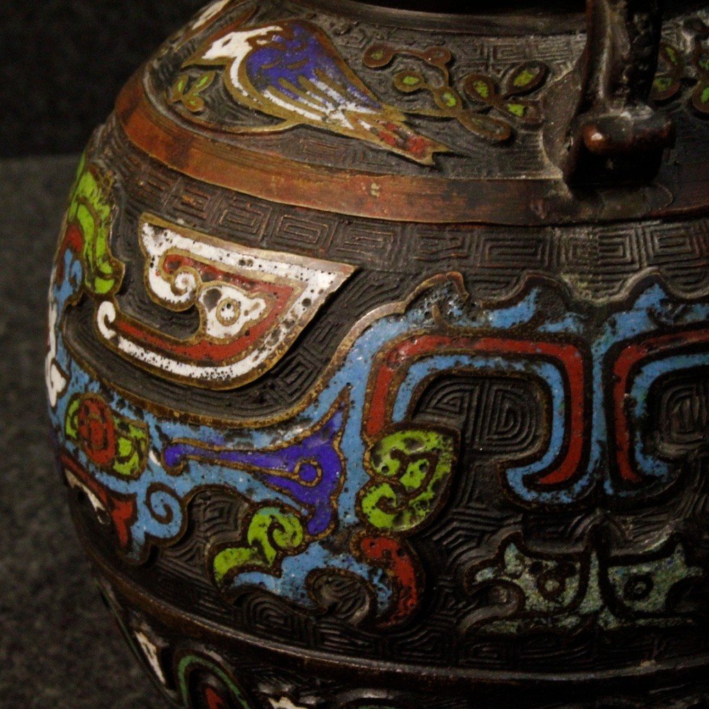 Coppia di vasi orientali in metallo del XX secolo-photo-4
