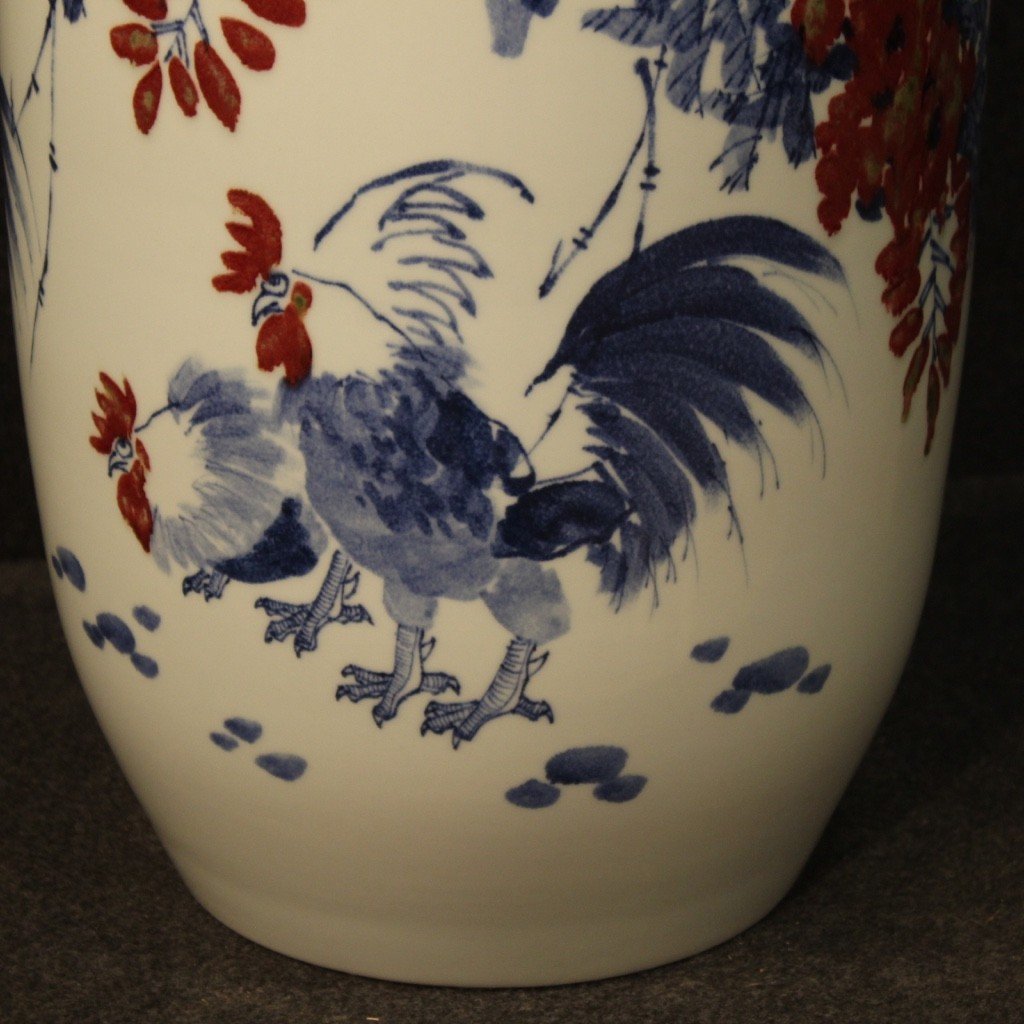 Vaso cinese in ceramica dipinta con galli e decori floreali-photo-4