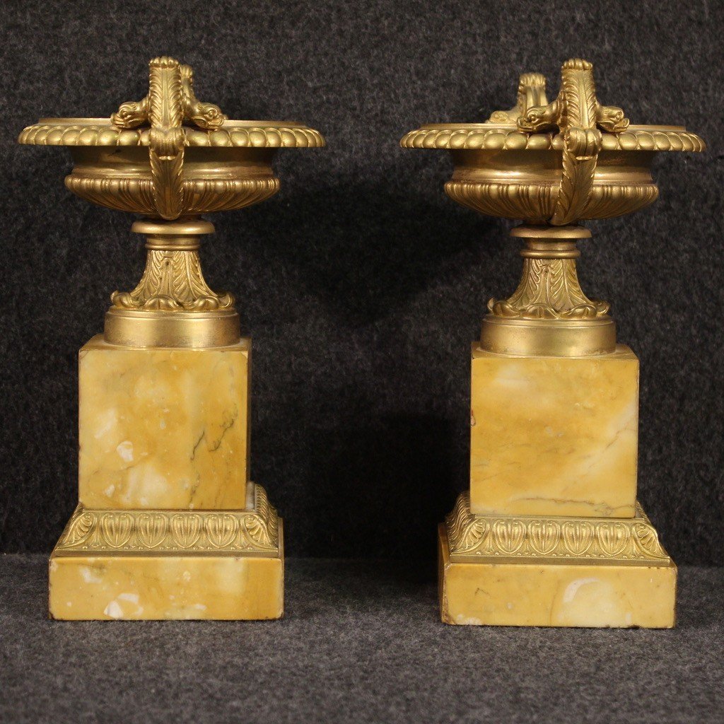 Coppia di alzate in bronzo dorato e marmo giallo del XX secolo-photo-3
