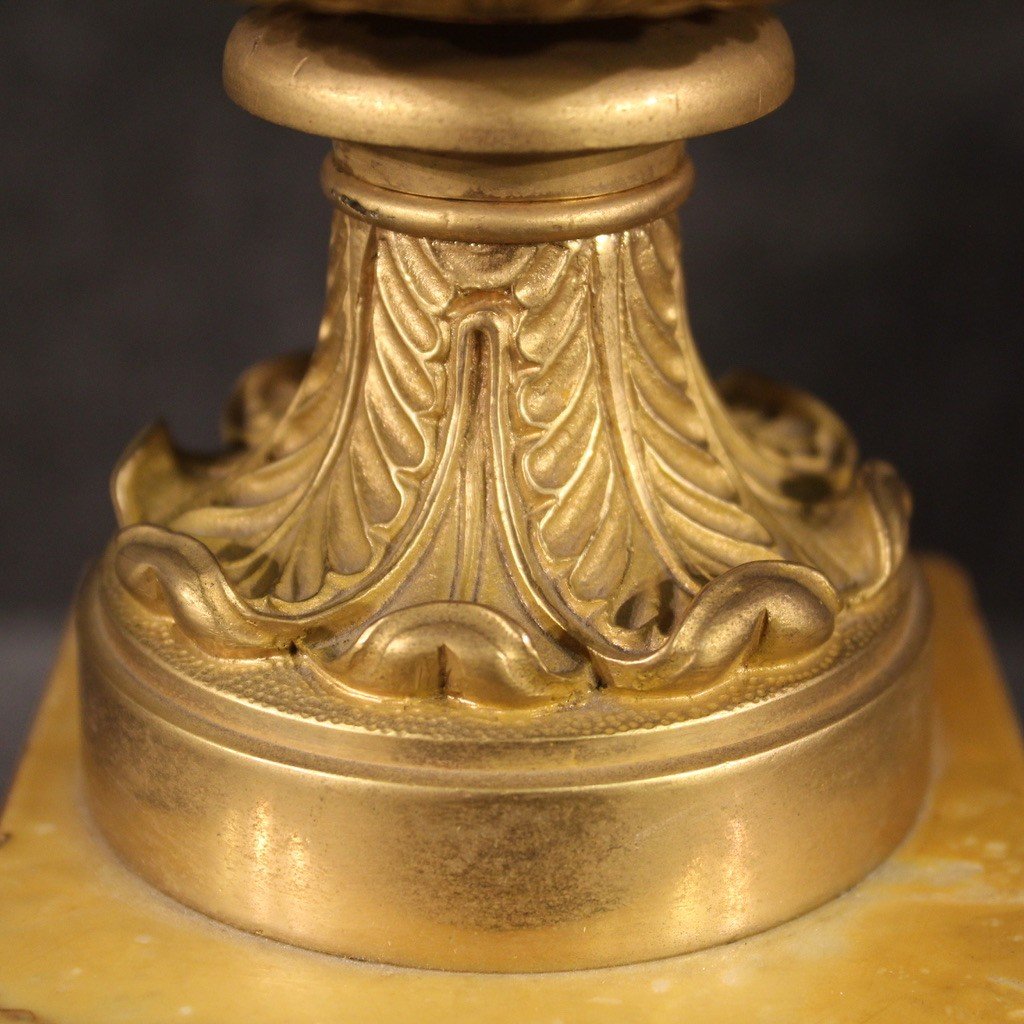 Coppia di alzate in bronzo dorato e marmo giallo del XX secolo-photo-7