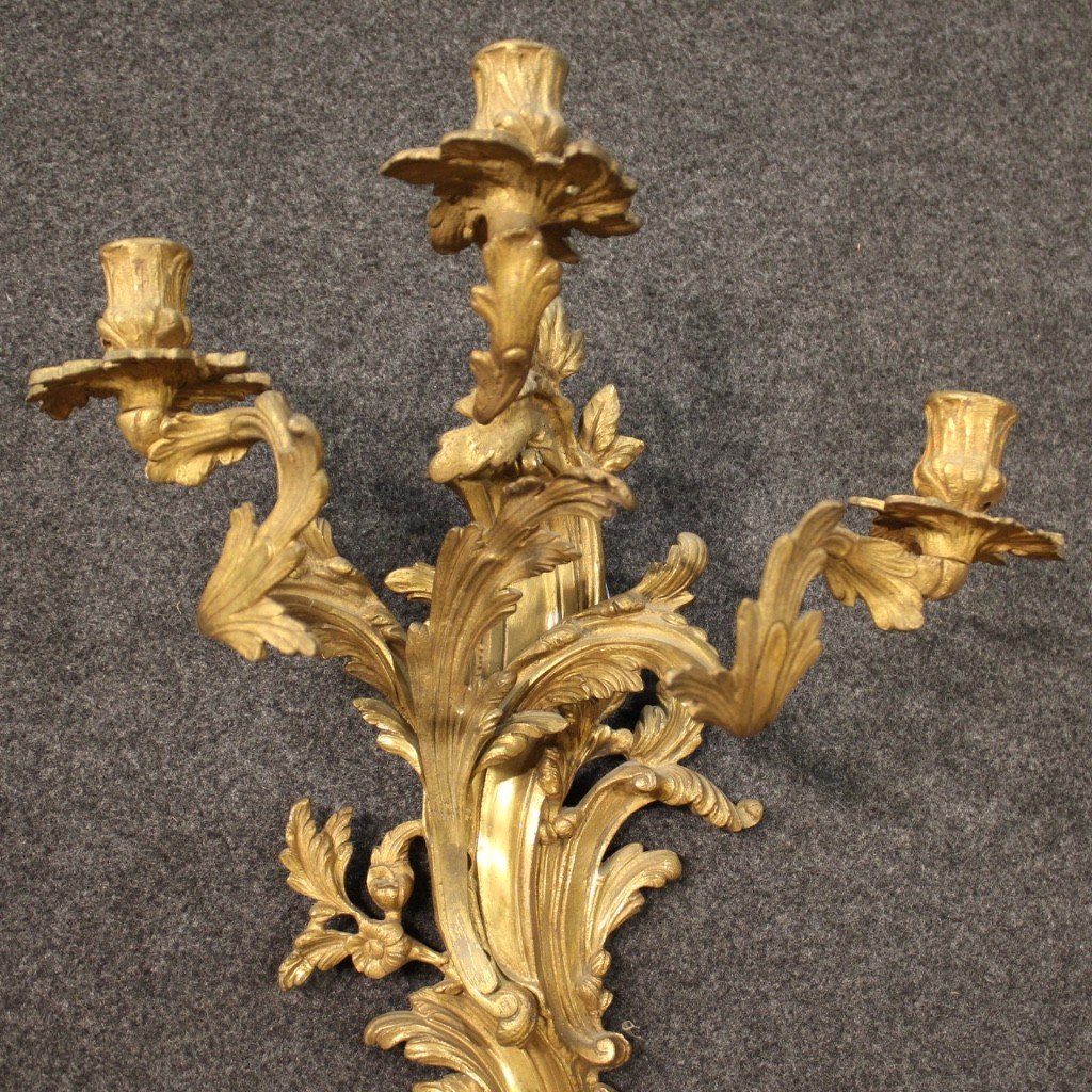 Coppia di applique in bronzo dorato in stile Luigi XV-photo-4