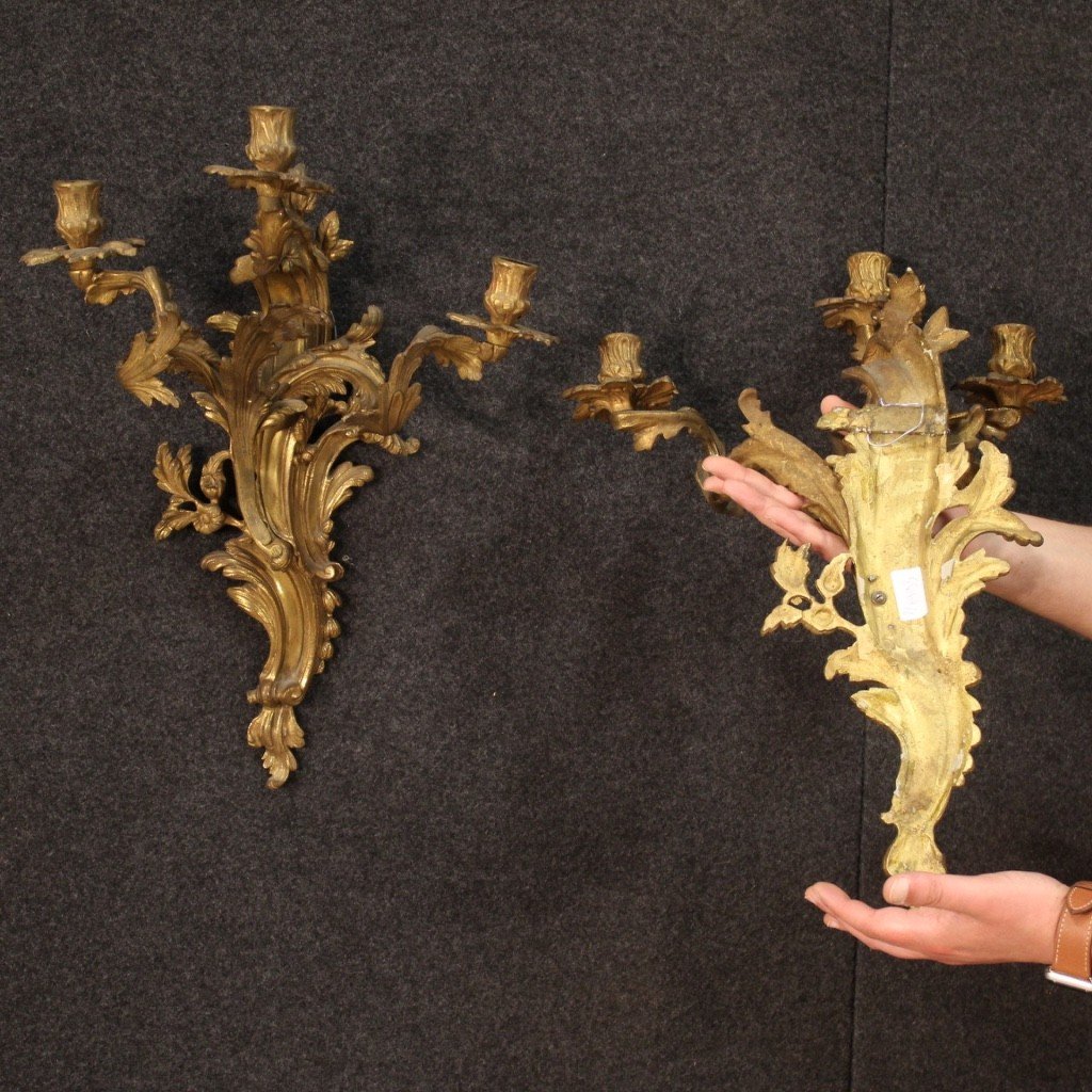Coppia di applique in bronzo dorato in stile Luigi XV-photo-1