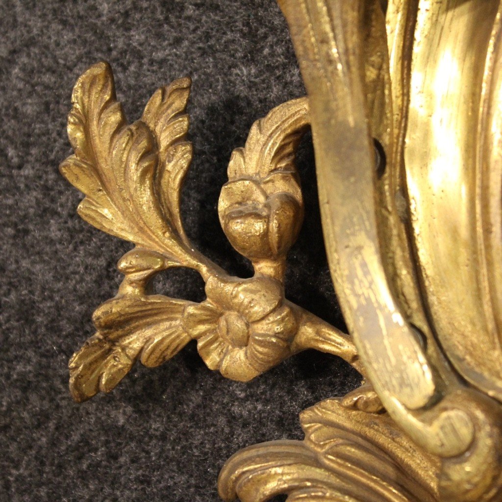 Coppia di applique in bronzo dorato in stile Luigi XV-photo-7