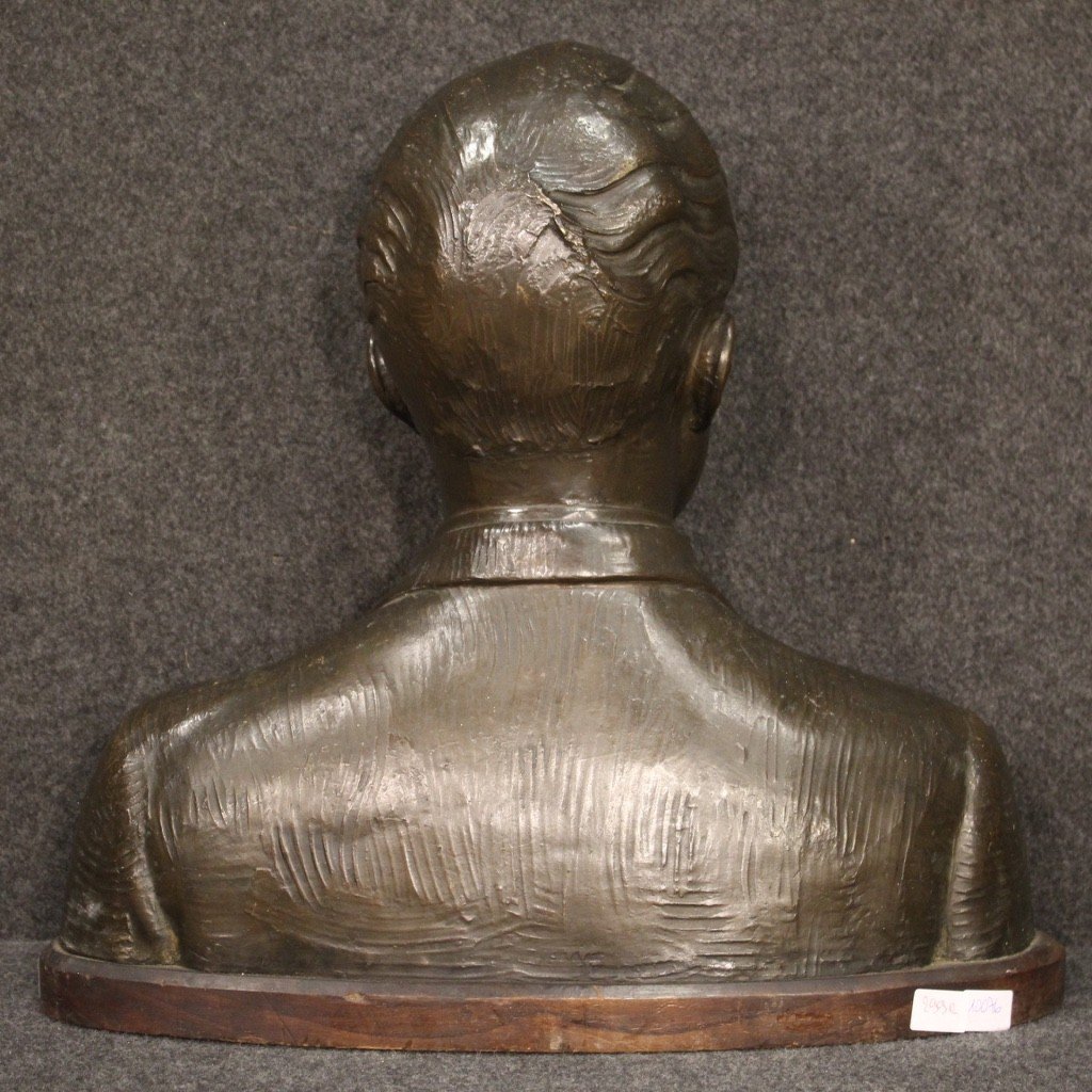 Scultura mezzo busto in bronzo del XX secolo-photo-1